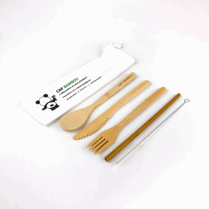 Kit Zéro Déchet ( 3 couverts réutilisables, paille, goupillon)