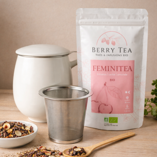 Coffret Berry Tea- Thé Feminitea 90gr + Tassse OVA avec infuseur